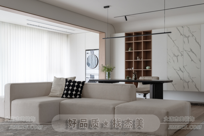 大連裝修潮流趨勢(shì)之現(xiàn)代簡(jiǎn)約案例賞析典雅素凈溫潤空間2.png